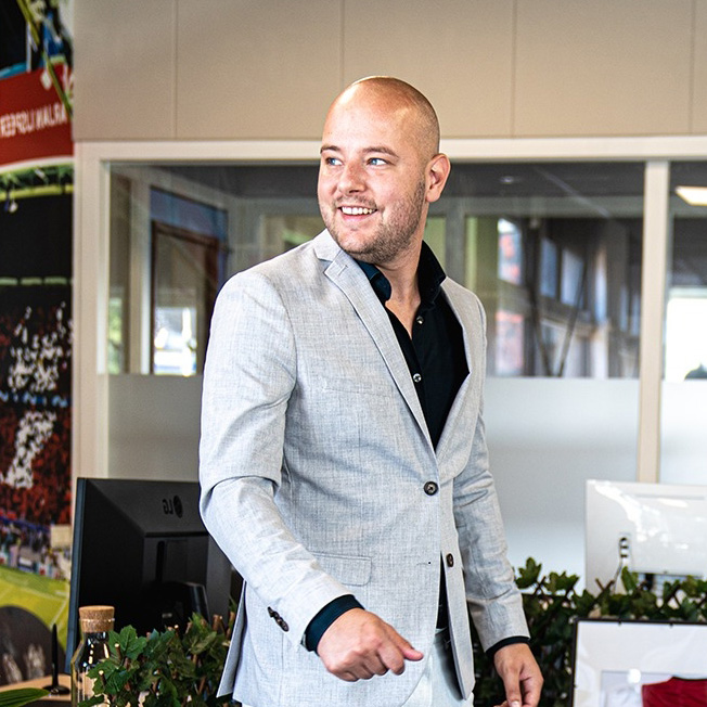 Jimmy Musters, reclamemaker en ontwerper in Almelo